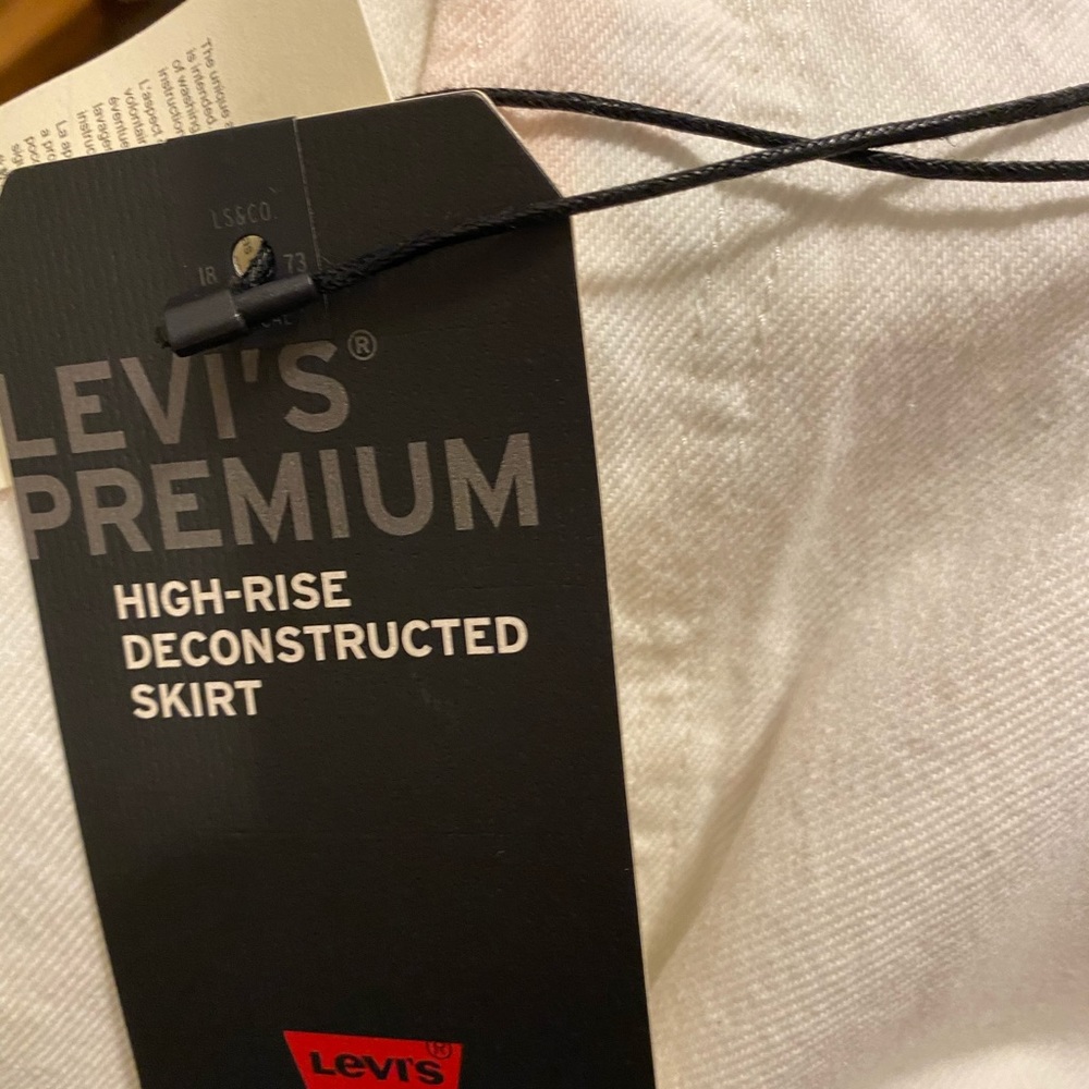 Levi’s Premium Tye-dye high-rise skirt 🌸🌸🌸 - Picture 8 of 10